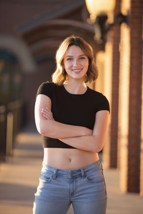 Kiera Battenfield headshot 8